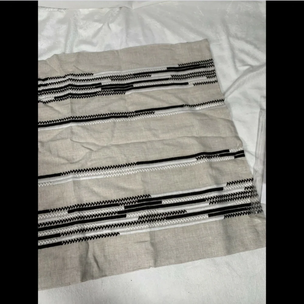 NIB $135 Hotel Collection Global Stripe‎ (1) Linen Standard Sham #238